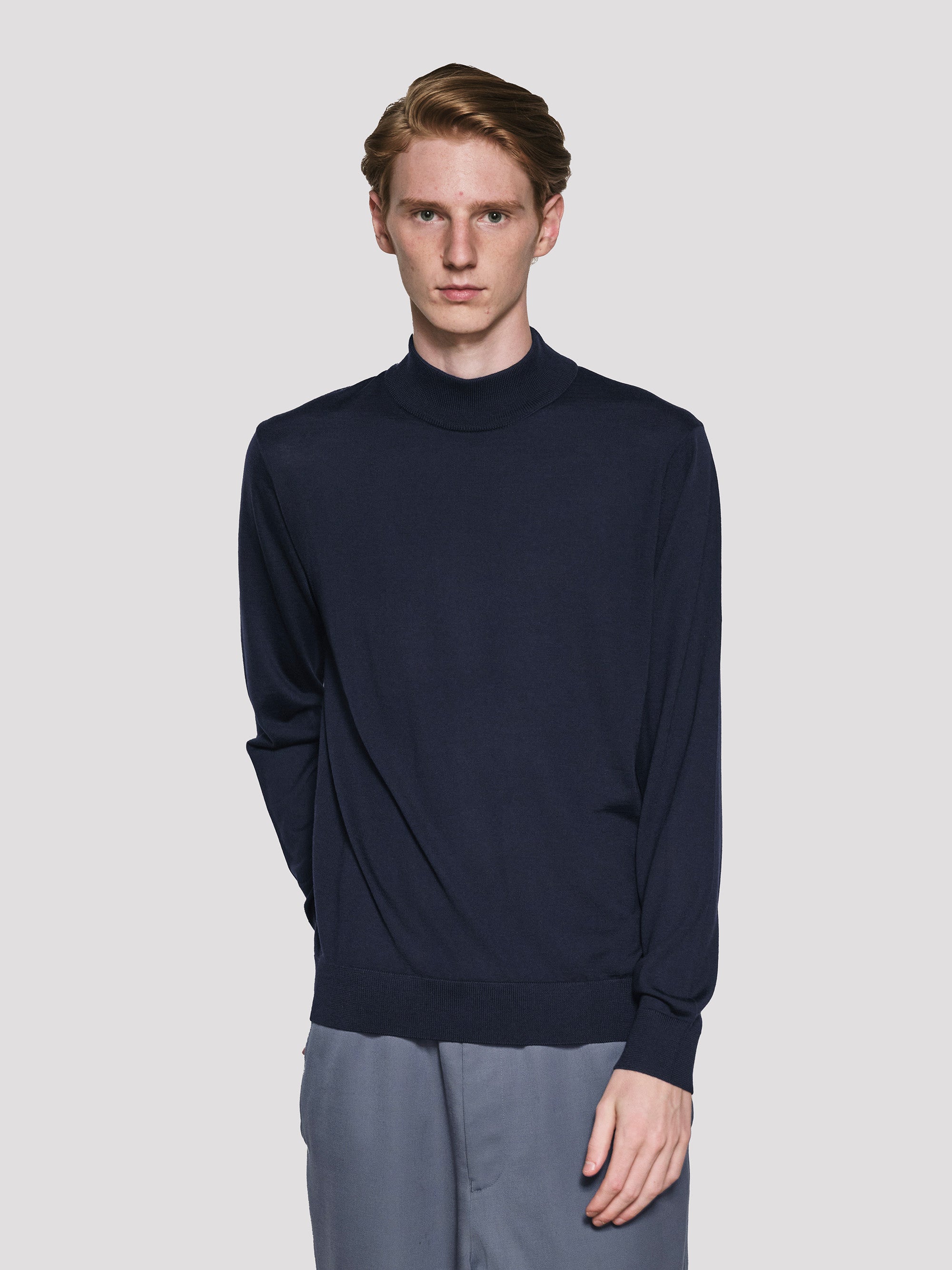 GIM公式】Super140's 30G モックネックニット｜上質ウールで実現する